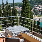 Apartment Vista 2